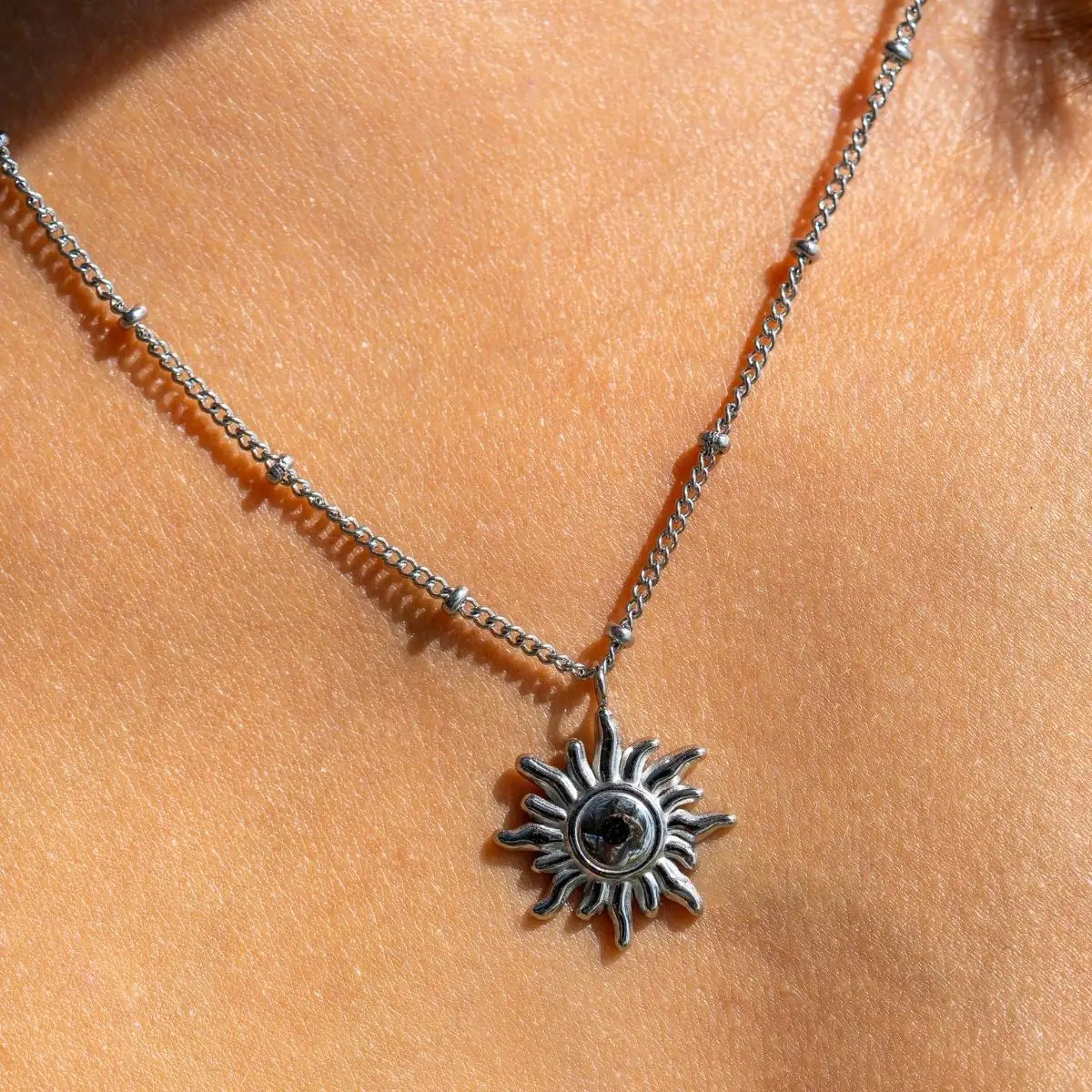 ELIA Necklace Silver