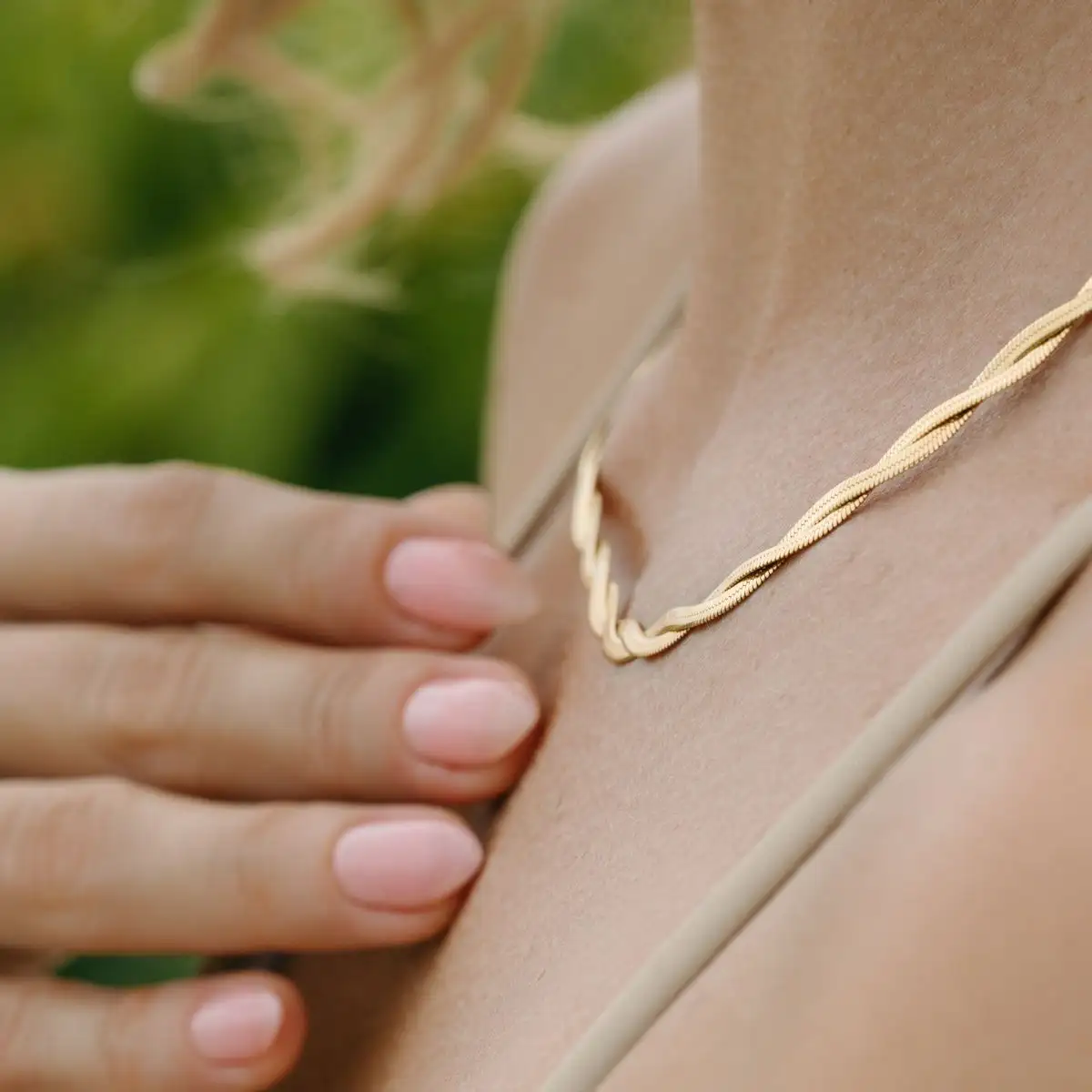 AVA Halskette Gold