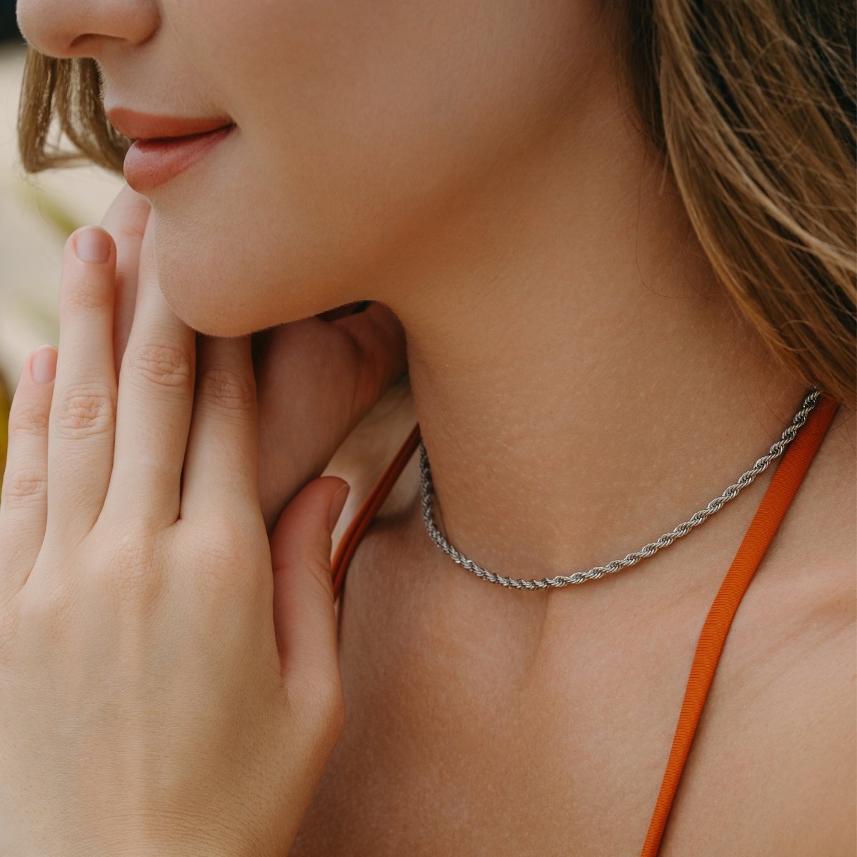 LIORA Necklace Silver